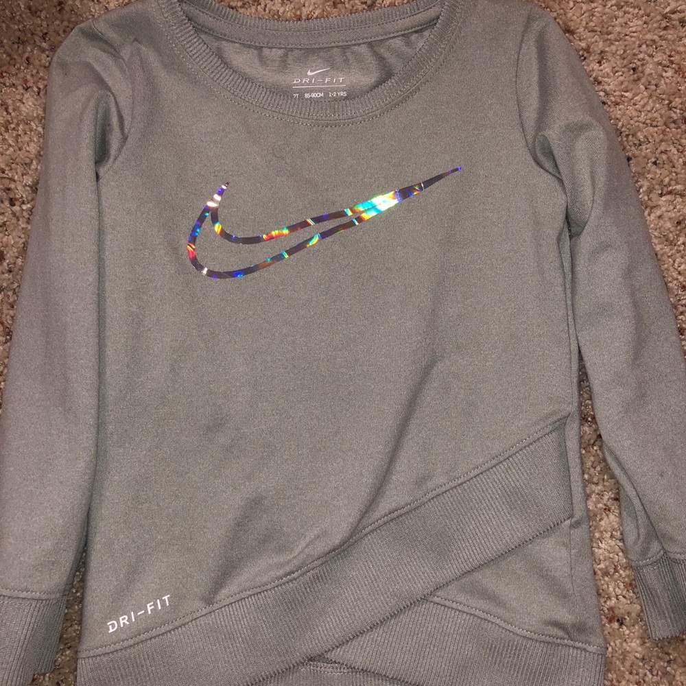 Nike long-sleeve shirt